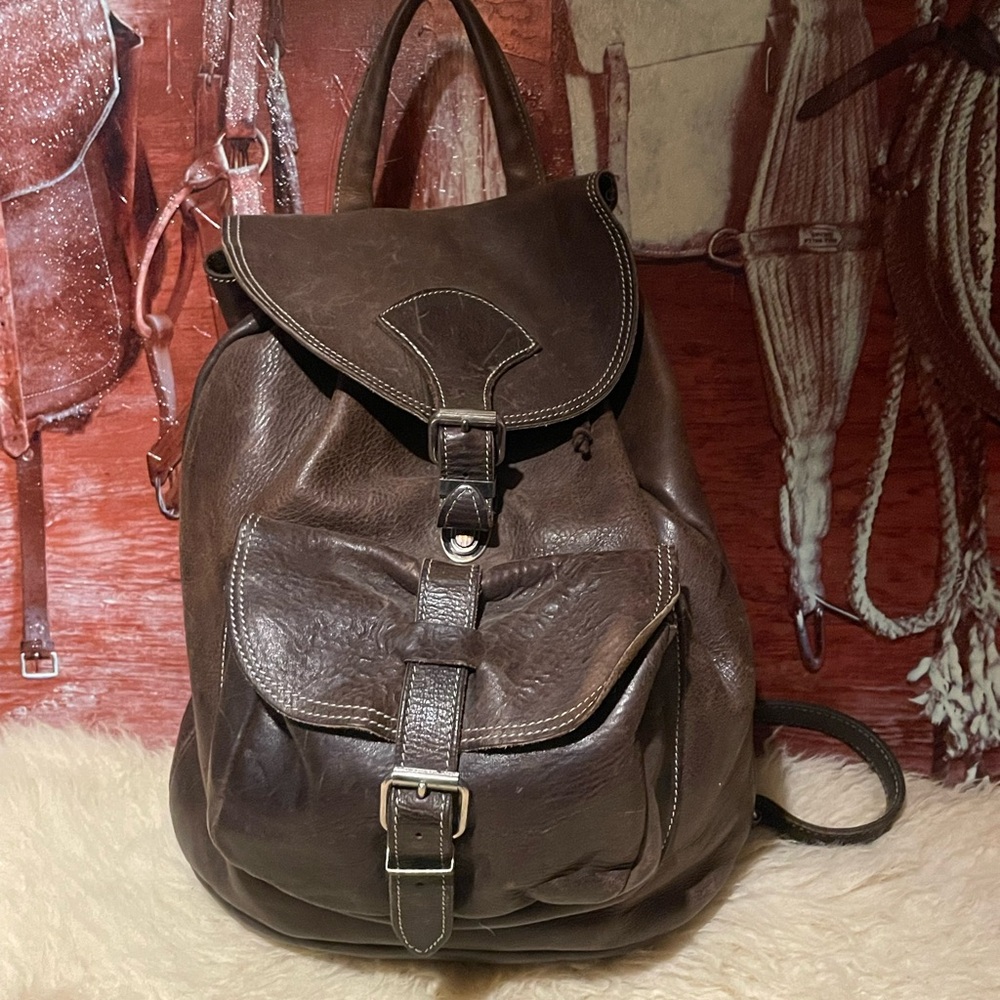 Roots brown leather backpack # 274
